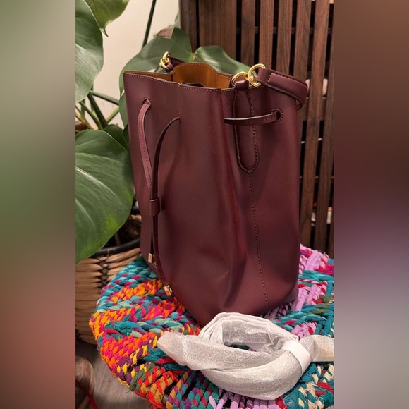 Ralph Lauren Burgundy Leather Bucket Bag - Picture 2 of 4